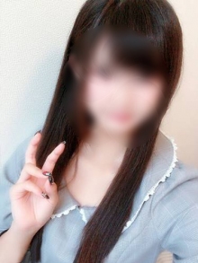 七海まひろ